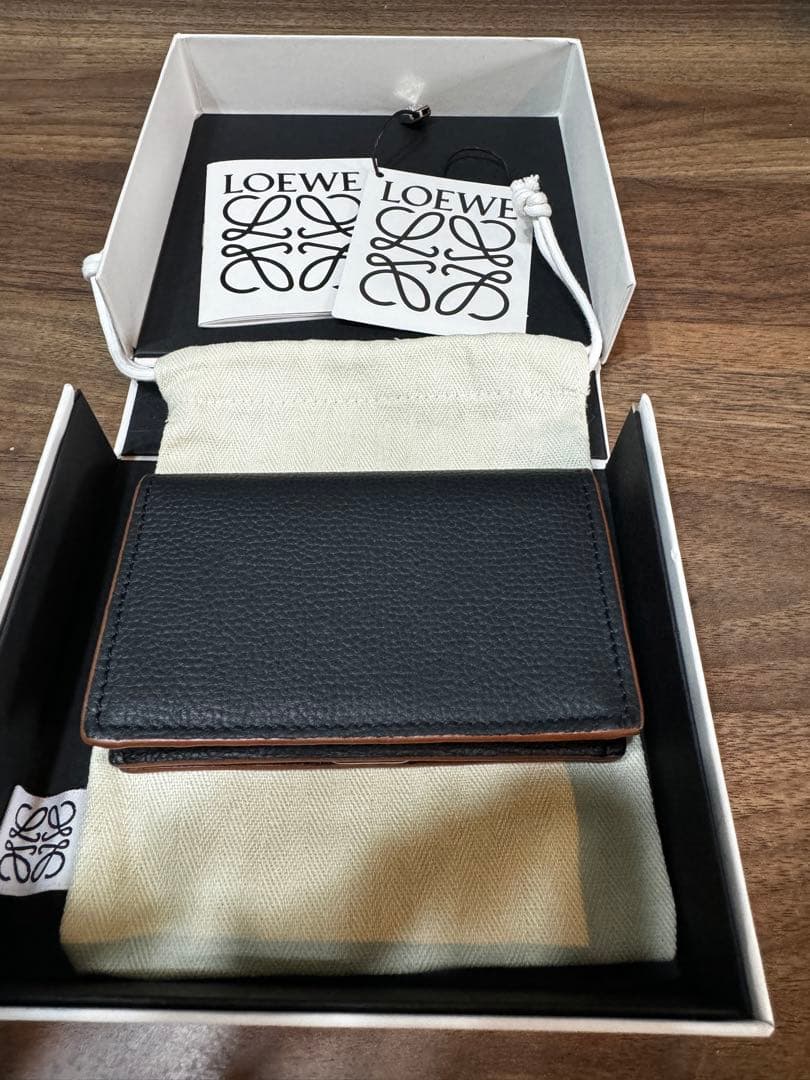 LOEWE アナグラムビジネスカードホルダー