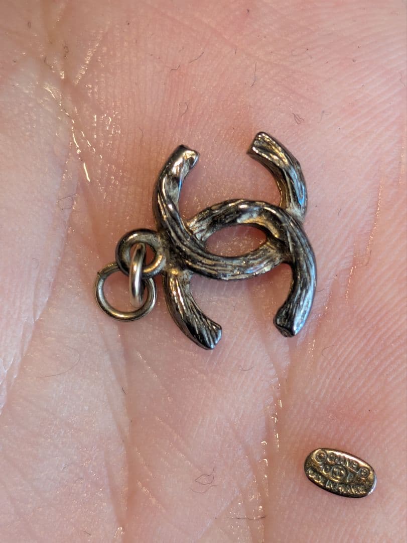 たくや　シャネル　ロゴ　ペンダントトップ