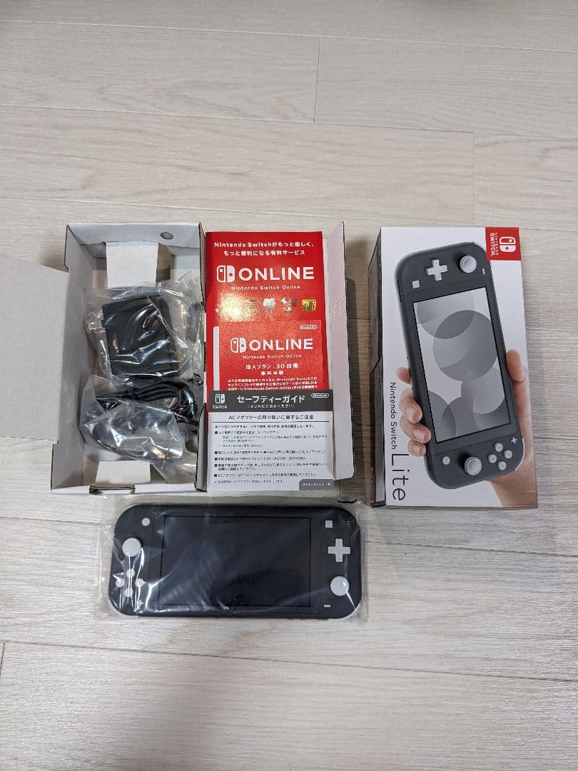 Nintendo Switch Lite グレー（未使用）