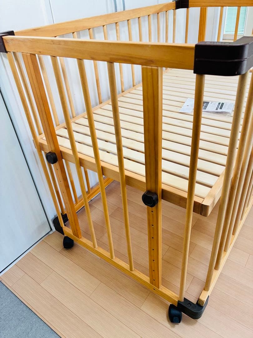 福岡引き取り限定　状態良好　ファルスカ　ベッドサイドベッド　03