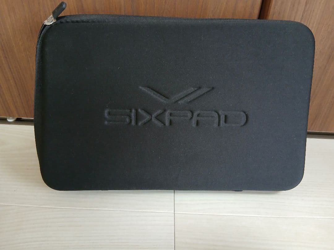 【新品・未使用】SIXPADパワースーツコアベルト コントローラー付き Lサイズ