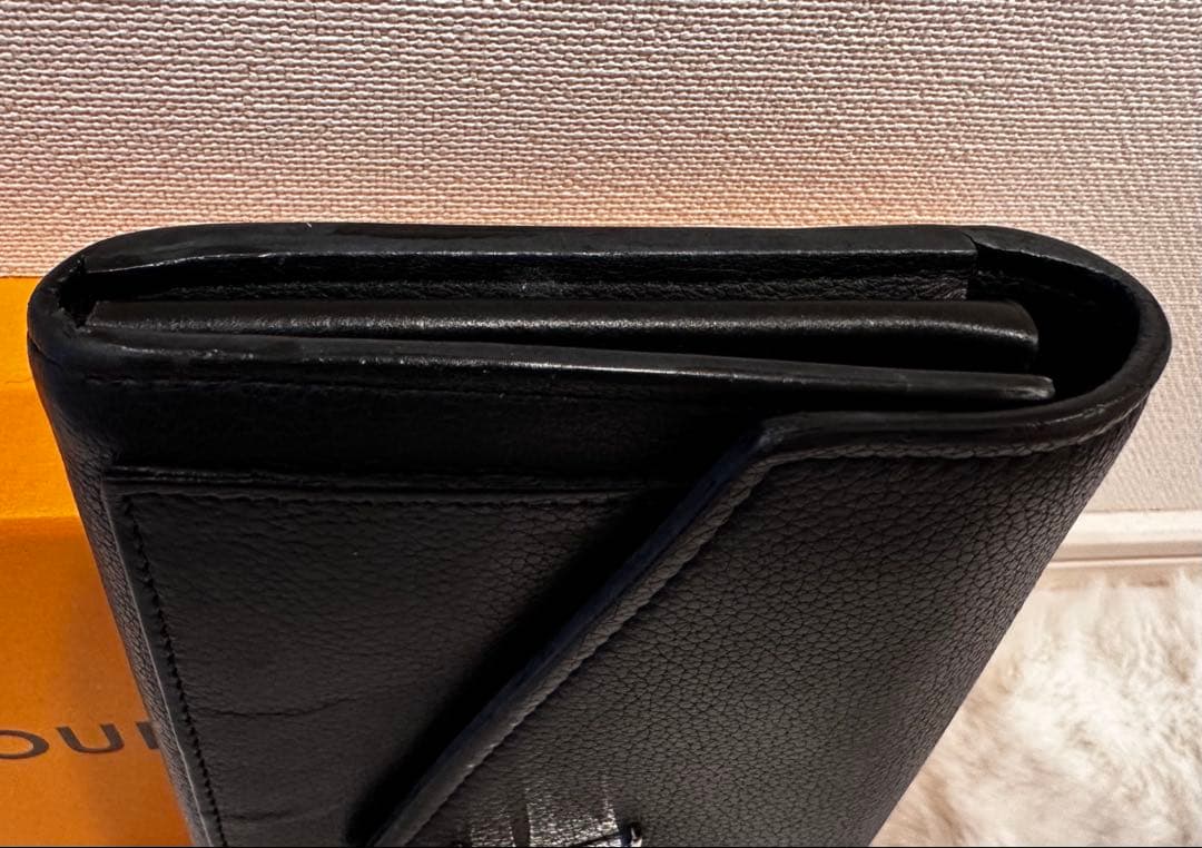 極美品 ルイヴィトン ロックミー サラ 長財布 黒 正規品
