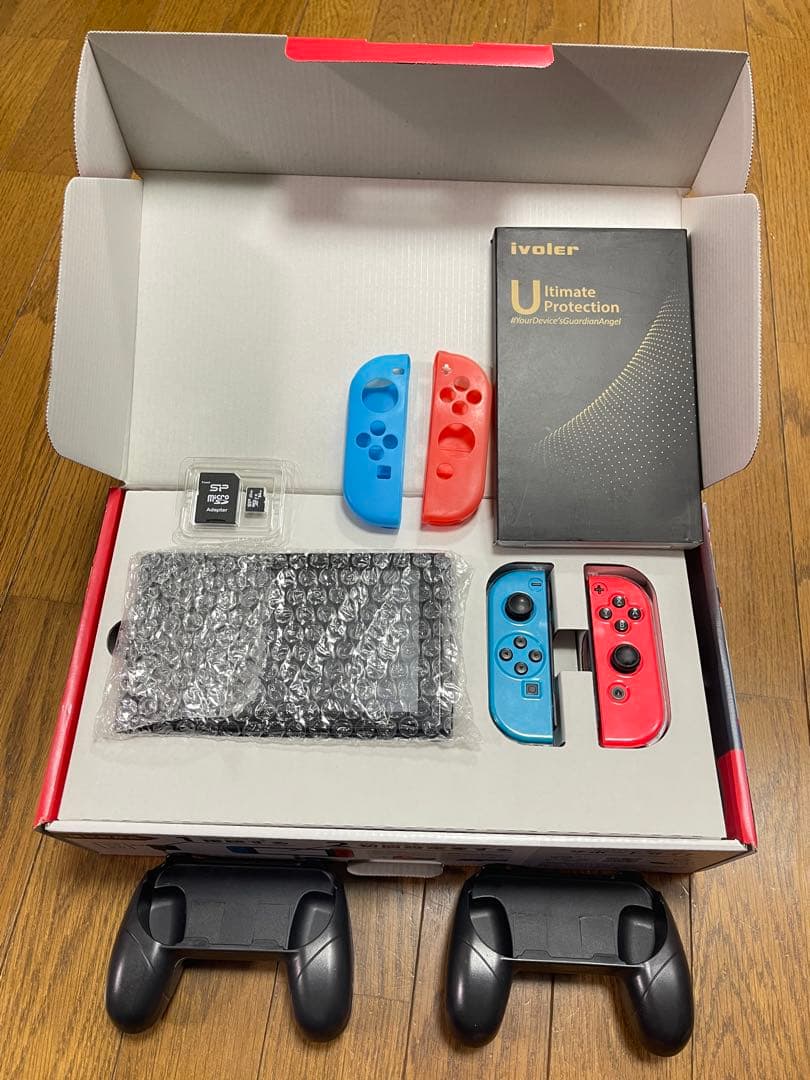 【フィルム貼り済】⭐︎Nintendo Switchフルセット＆オマケグッズ有⭐︎