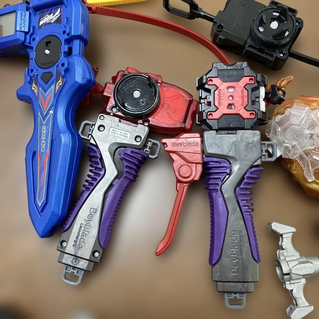 ベイブレード　スタジアムセット　まとめ売り（多色、付属品付き）