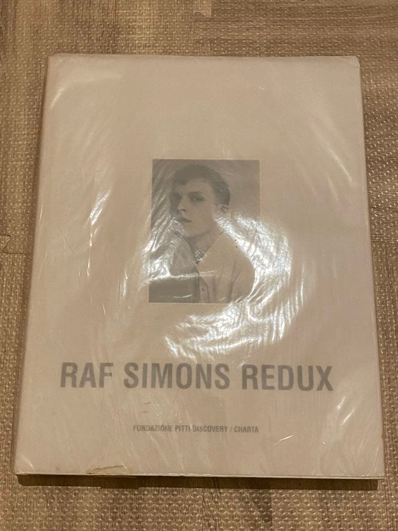 アート・デザイン・音楽 RAF SIMONS REDUX