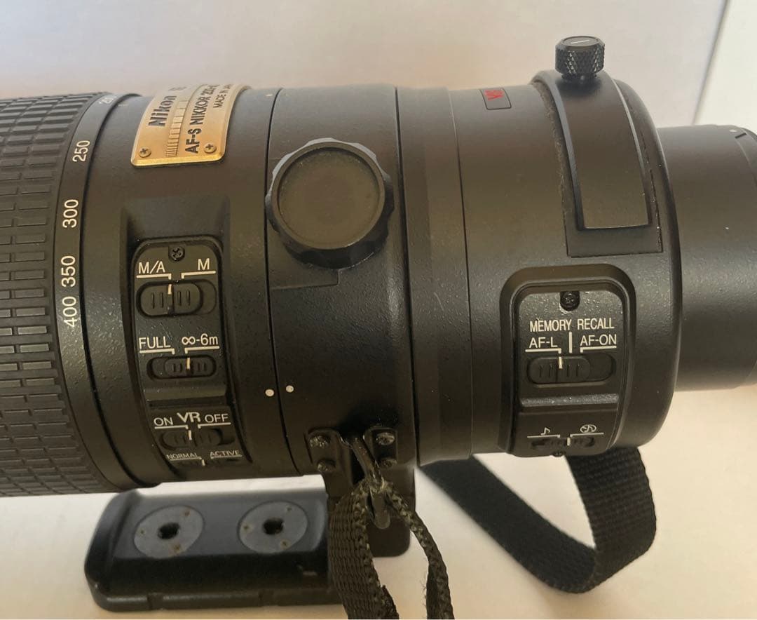 香水(女性用) Nikon ED AF-S NIKKOR200-400mm1:4G VR