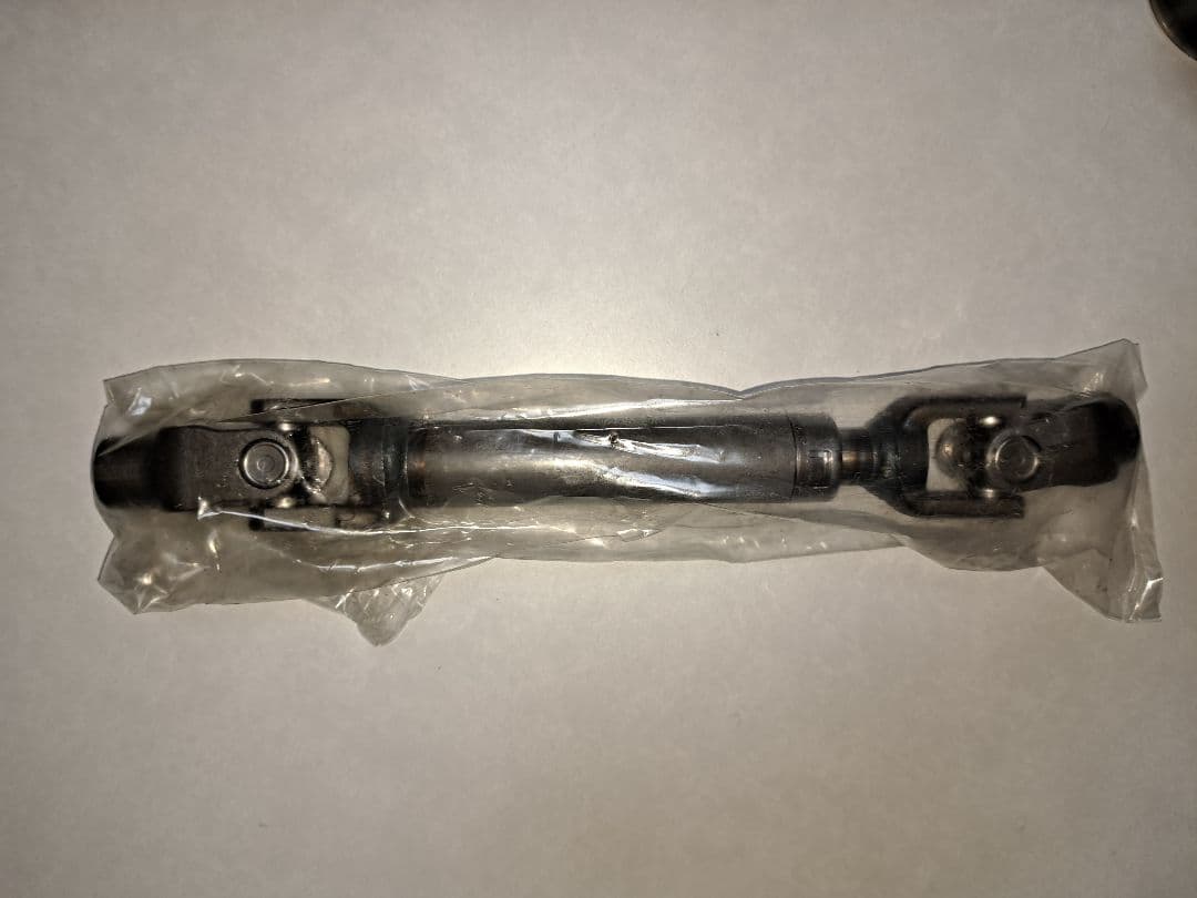 プリウスZVW30 インターミディエイトシャフト　インタミシャフト未使用