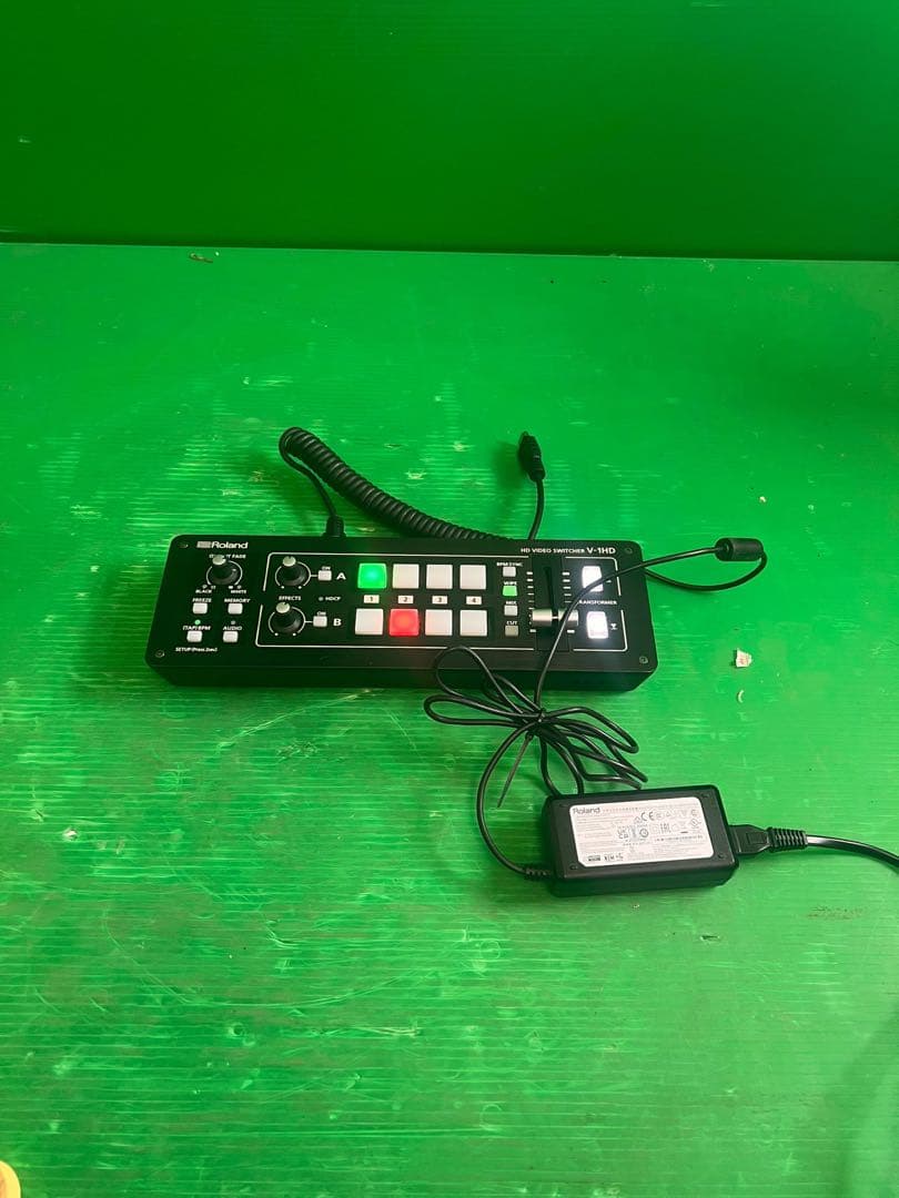 Roland HD Video Switcher V-1HD 通電確認のみ