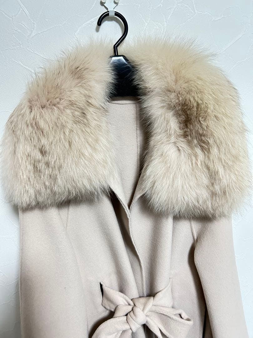 お値下げしました♡ セブンフェアリー　ベージュ ファー襟 ロングコート