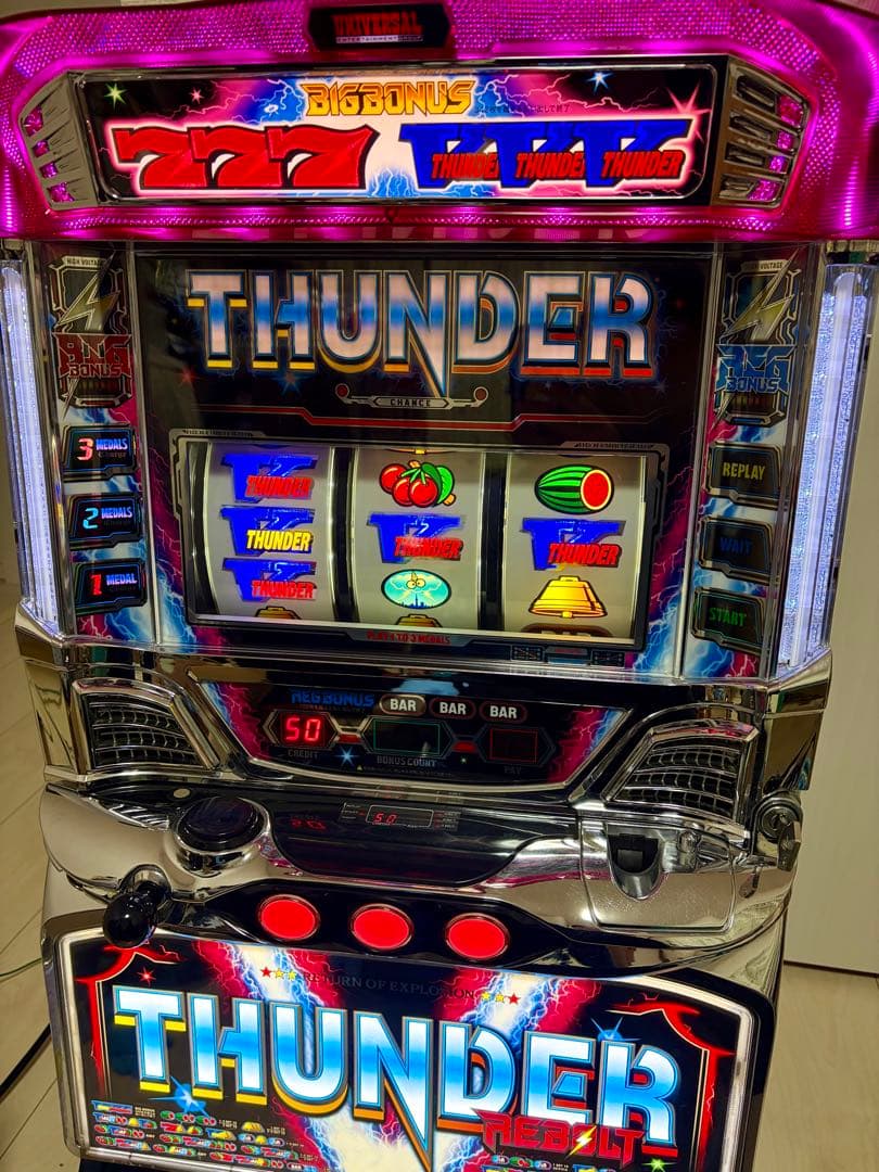 パチスロ　5号機　サンダーV　リボルト　実機