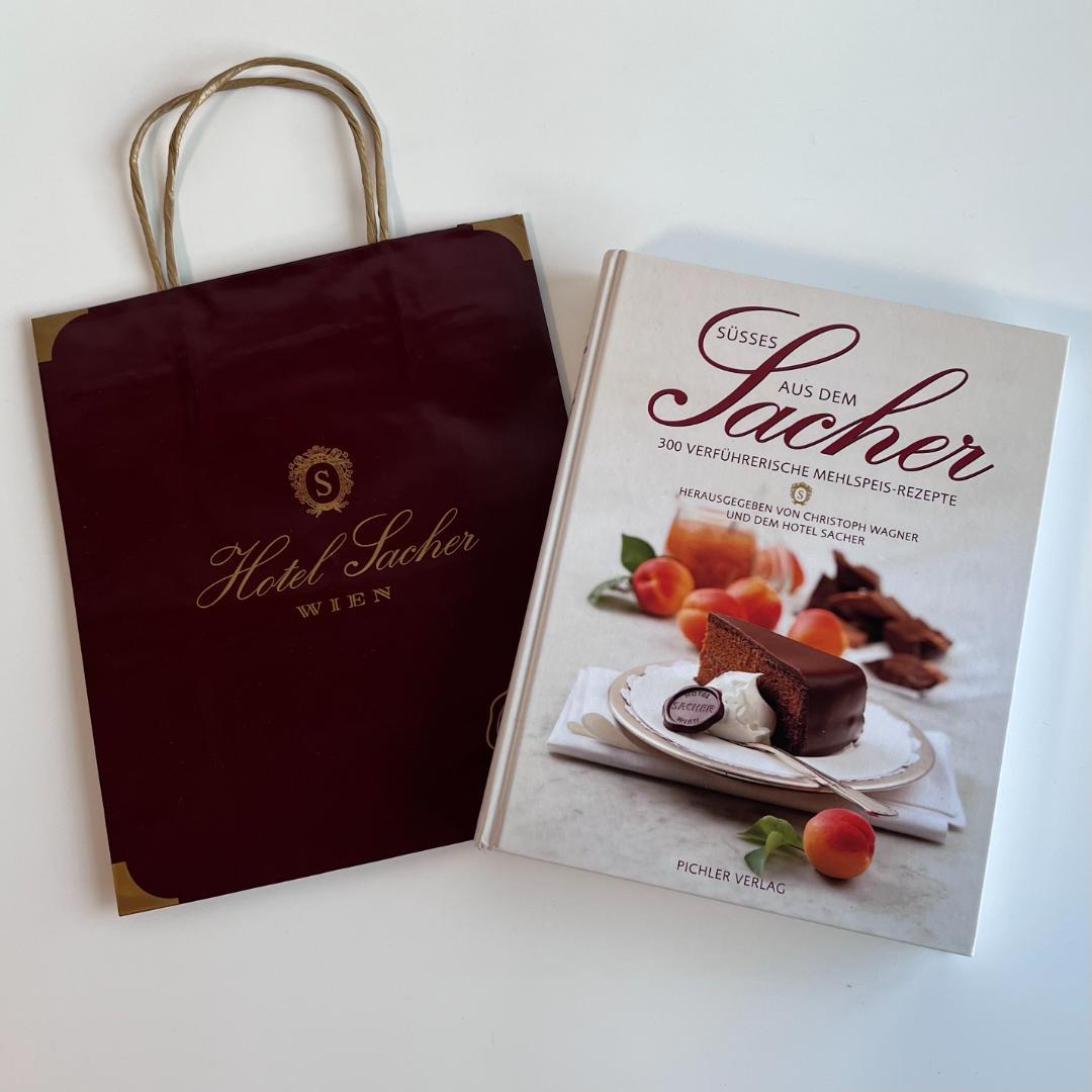 洋書　製菓レシピ本　ホテルザッハー　オリジナルレシピ集