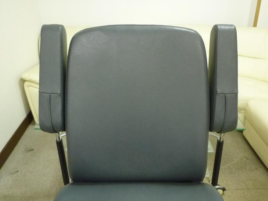 ほぼ全国送込♪ ET4D8 セニアカー2019年製 電動四輪車いすシニアカー愛媛