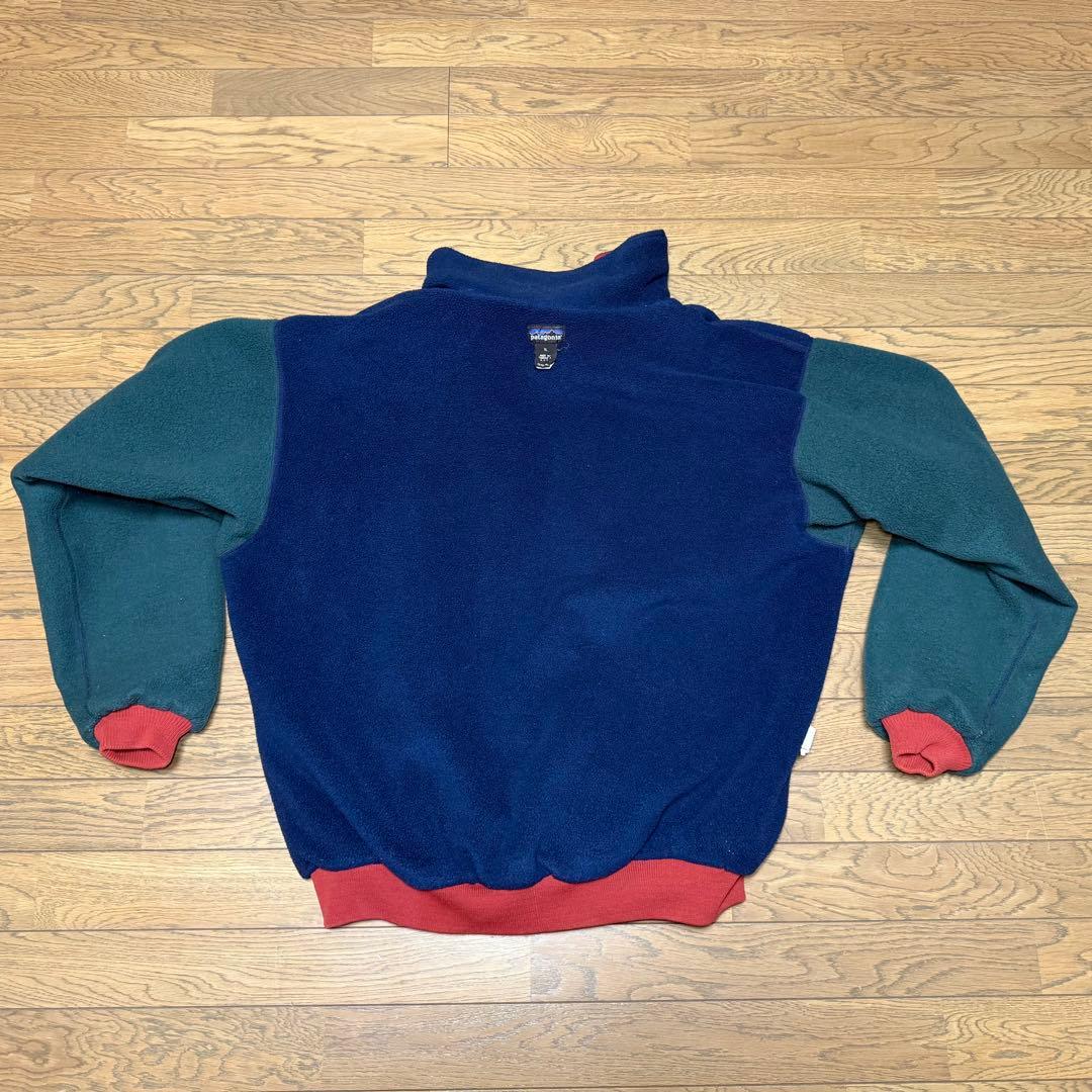j*4様 PATAGONIA レッド 中古 SHELLED SYNCHILLA