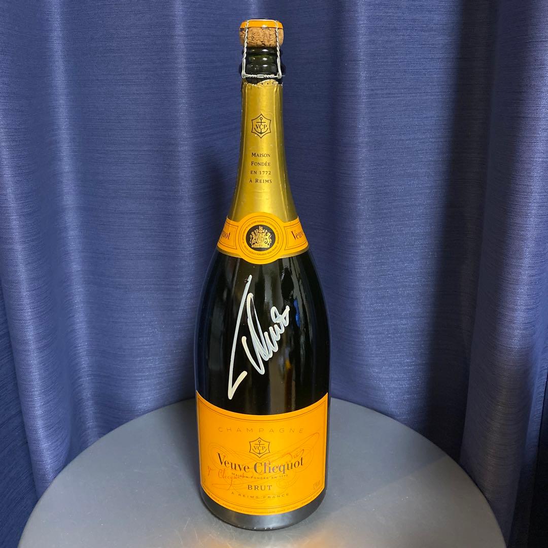 【フェルナンド・アロンソ直筆サイン入り】 ヴーヴ・クリコ マグナムボトル 空瓶