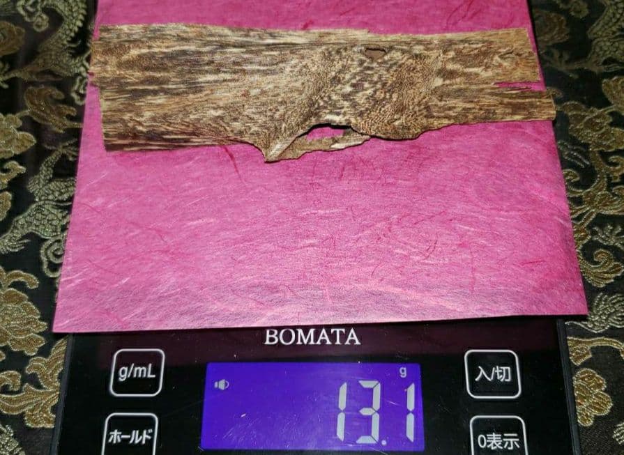 沈香、伽羅、六国五味、聞香、香木「沈香 ベトナム・フエ産 上物13,1g」10