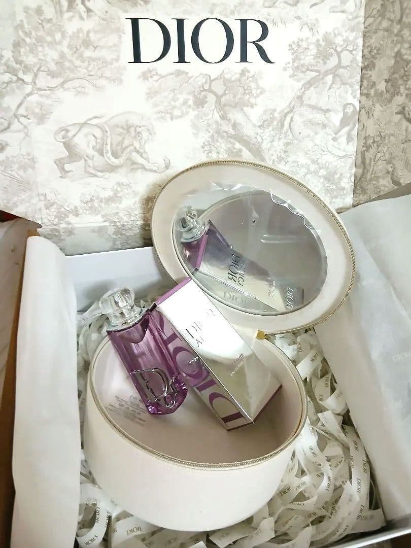新品 ディオール アディクト パープル グロウ バニティ Dior 箱 セット