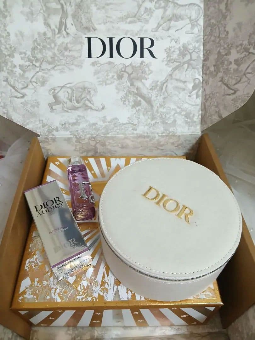 新品 ディオール アディクト パープル グロウ バニティ Dior 箱 セット