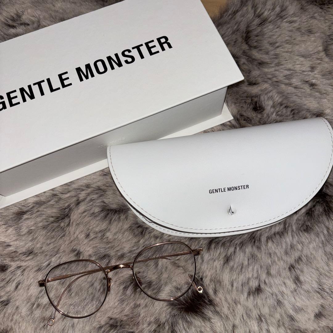GENTLE MONSTER ジェニコラボ　ゴールドオーバルメガネ　ケース付き