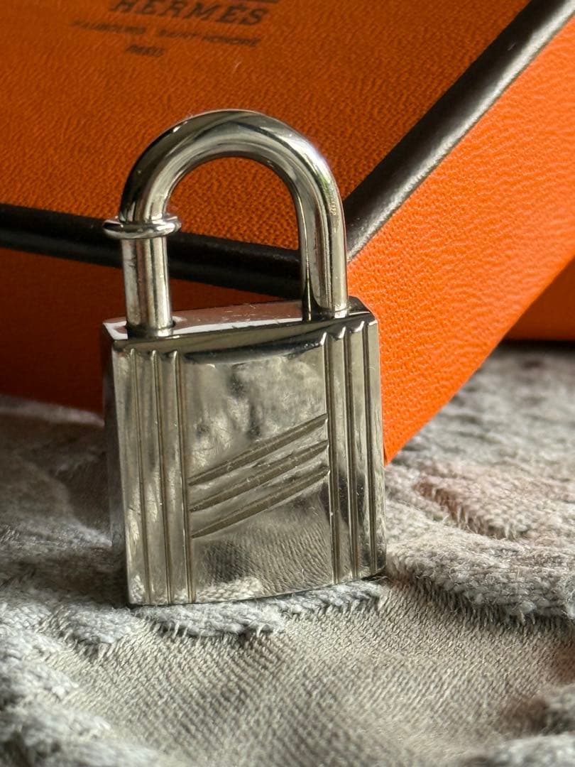 HERMES カデナ 1998『樹液』オレンジ箱付き