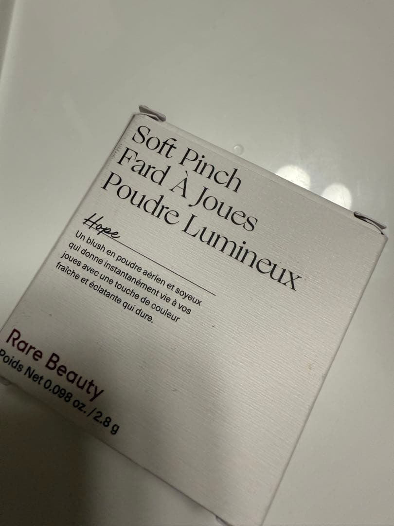 rare beauty チーク