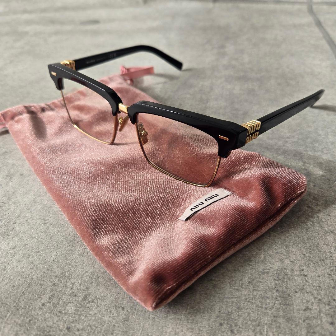 miu miu 24SS AWサングラス ランウェイ メガネ