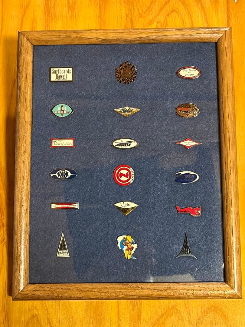 ビンテージサーフボードピンバッジコレクション額装　オールドサーフ ロングボード
