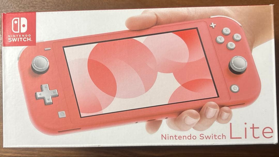 【新品：未使用】Nintendo Switch Lite 本体 コーラル