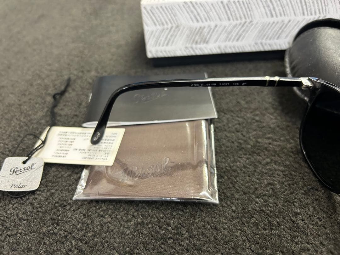 Persol ブラック サングラス ケース付き