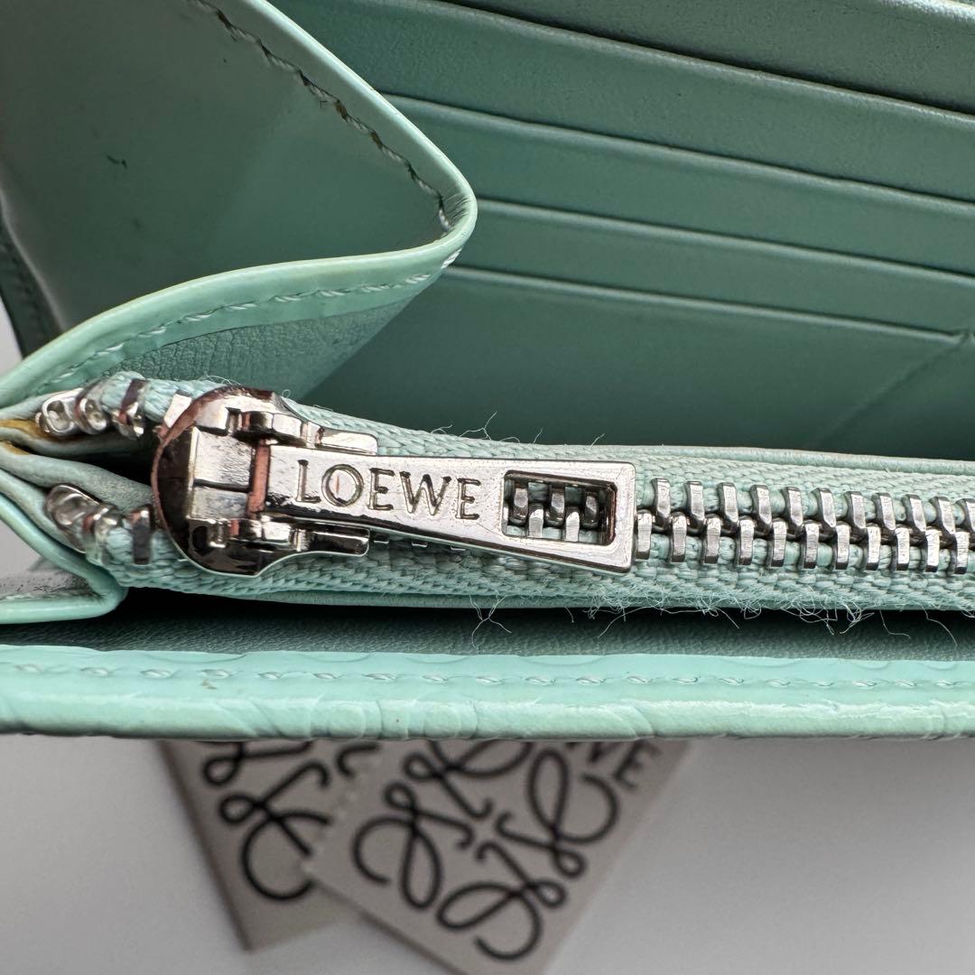 【限定価格】 210 LOEWE ロエベ 2つ折り長財布