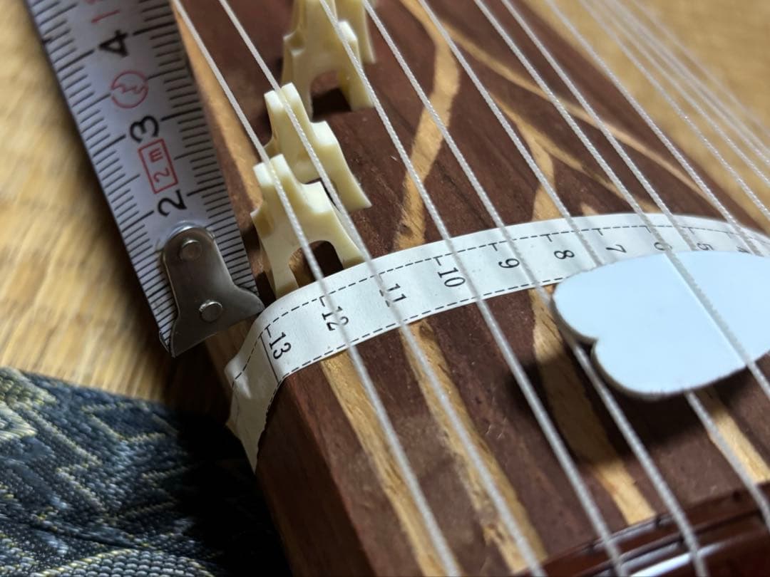 お琴の手びき ミニ琴　新品未使用　だれでも弾ける