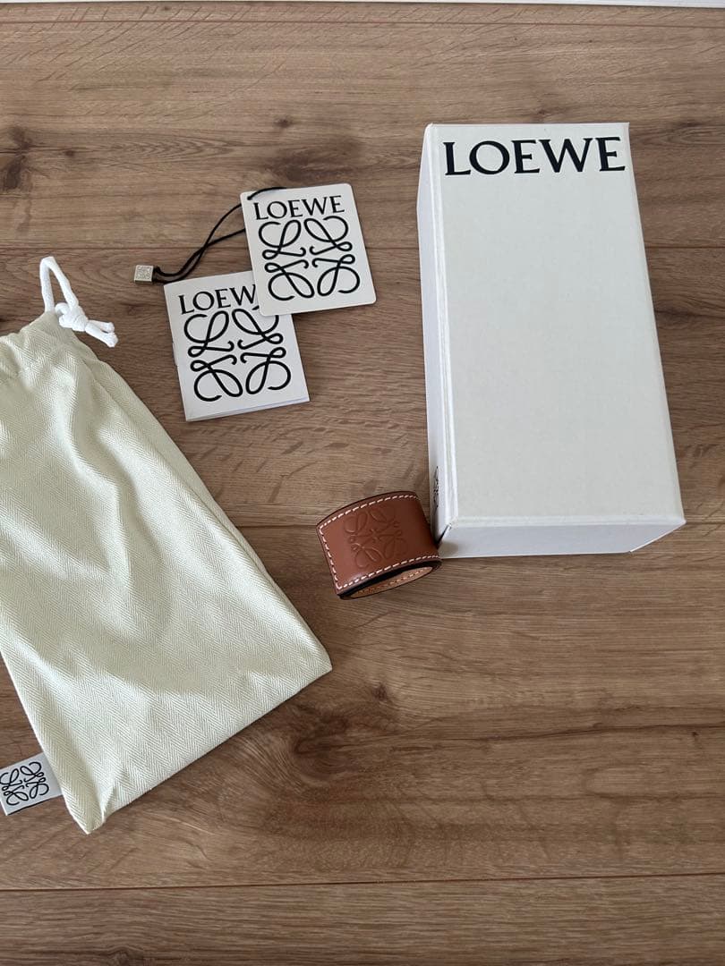 LOEWE ブラウン レザーバングル