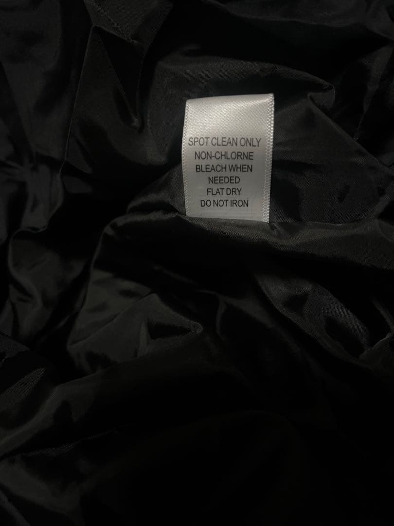 fear of god essentials ダウンジャケット