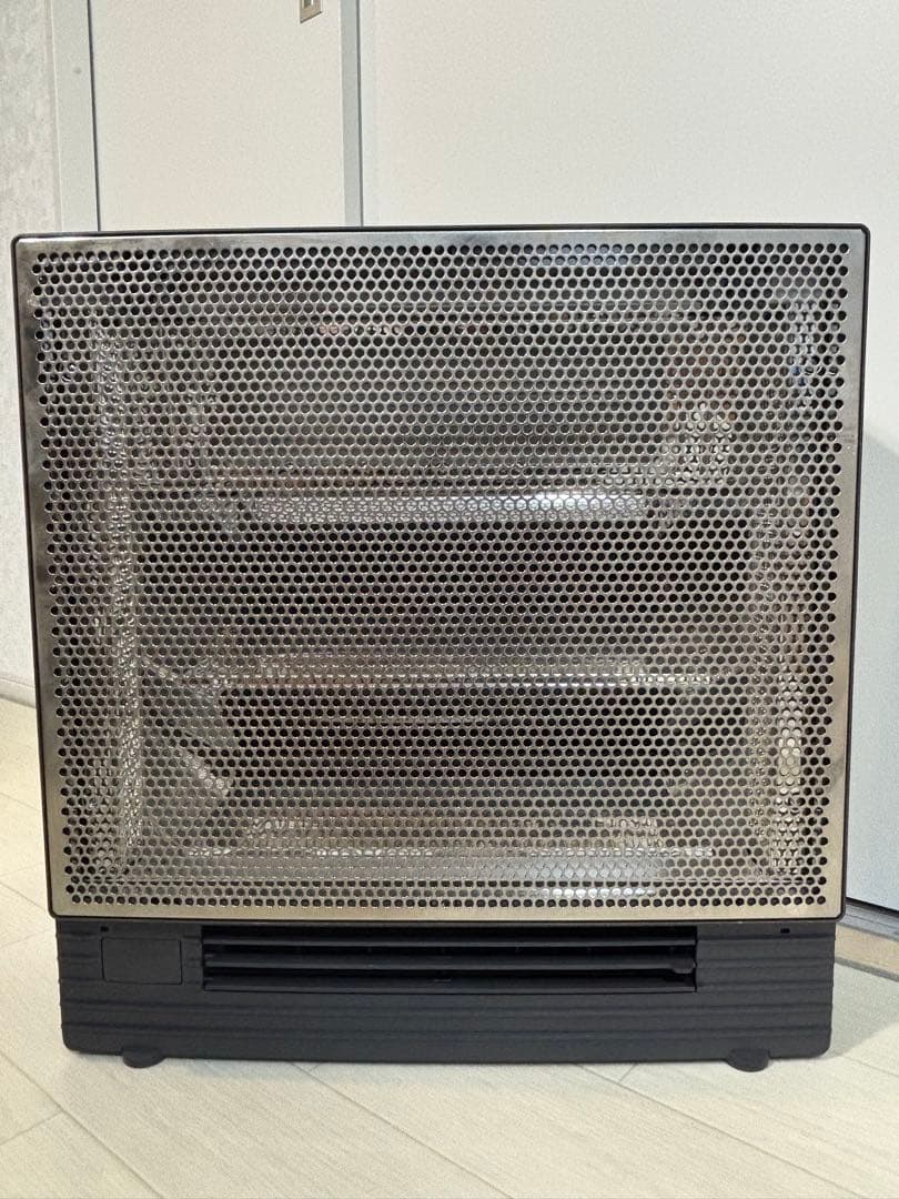 2024年製DAIKIN 遠赤外線暖房機　ハイブリッドセラムヒート