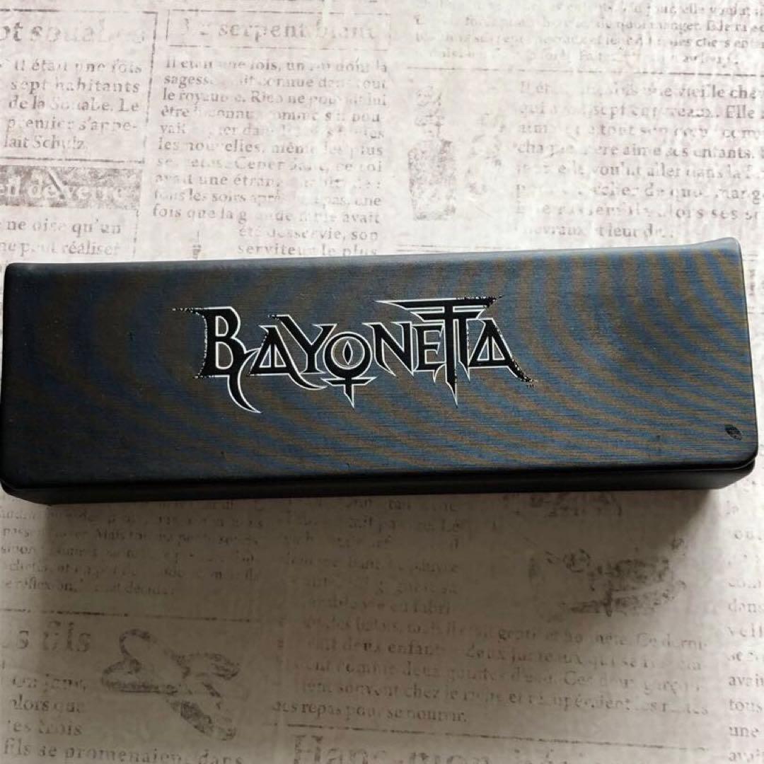 BAYONETTA ファッションメガネ 専用ケース付き　公式眼鏡
