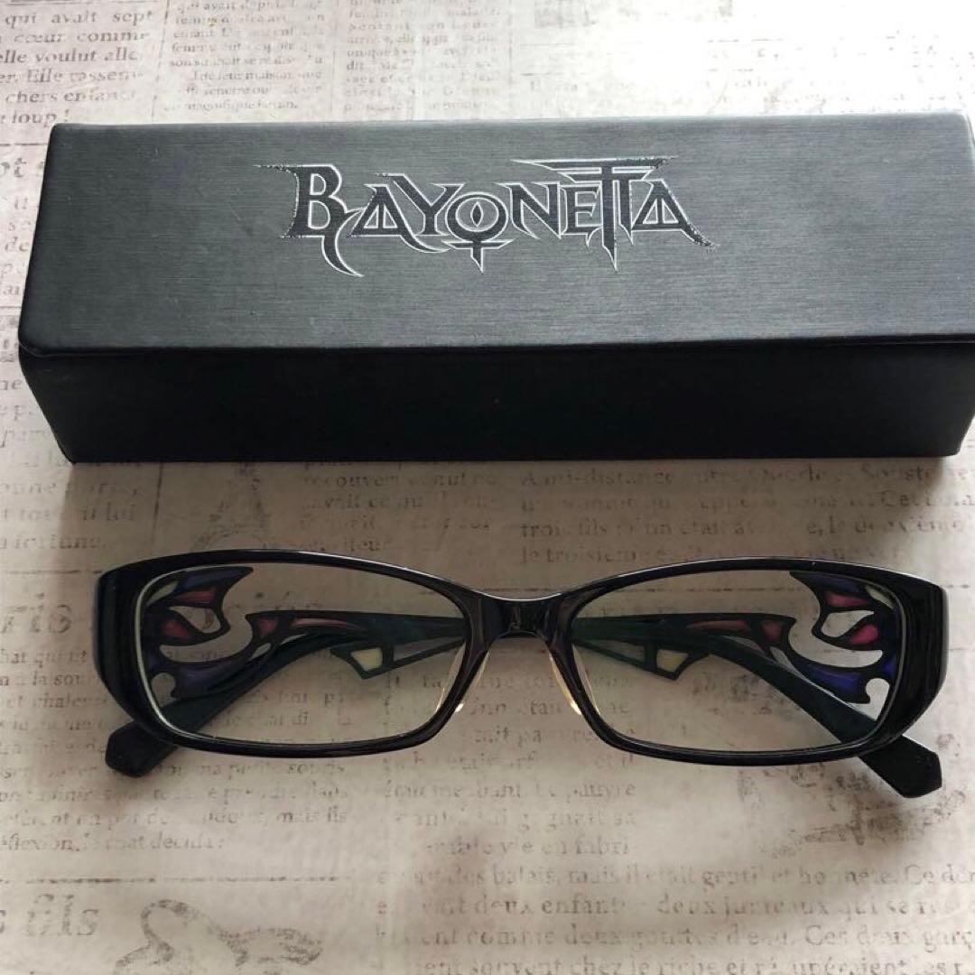 BAYONETTA ファッションメガネ 専用ケース付き　公式眼鏡