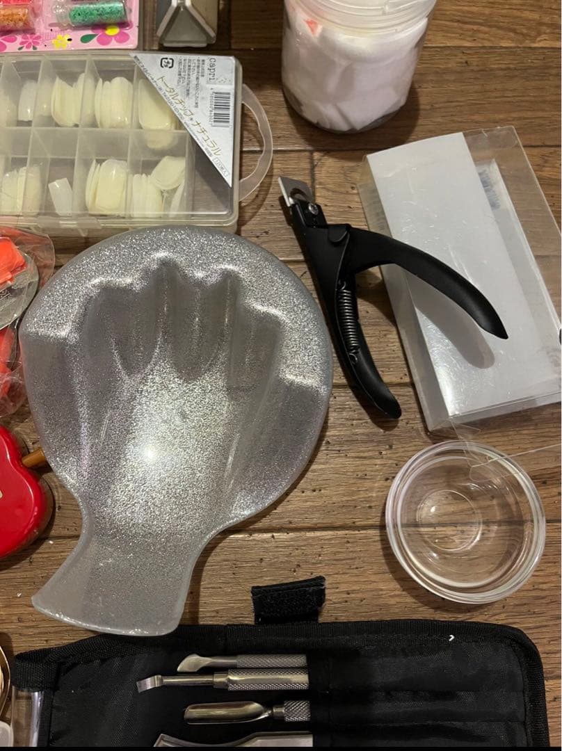 ネイルシール、 ネイルパーツ、ネイル用品まとめ売り