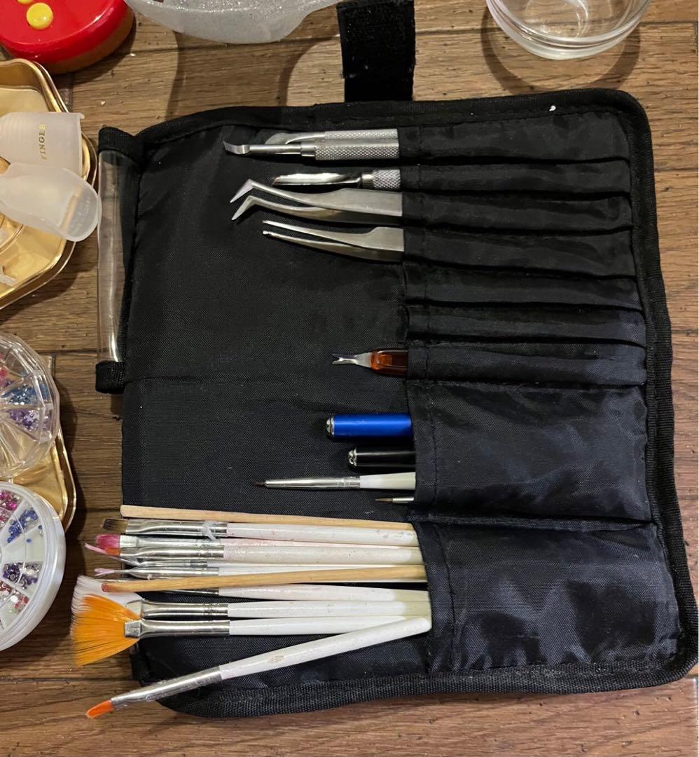 ネイルシール、 ネイルパーツ、ネイル用品まとめ売り