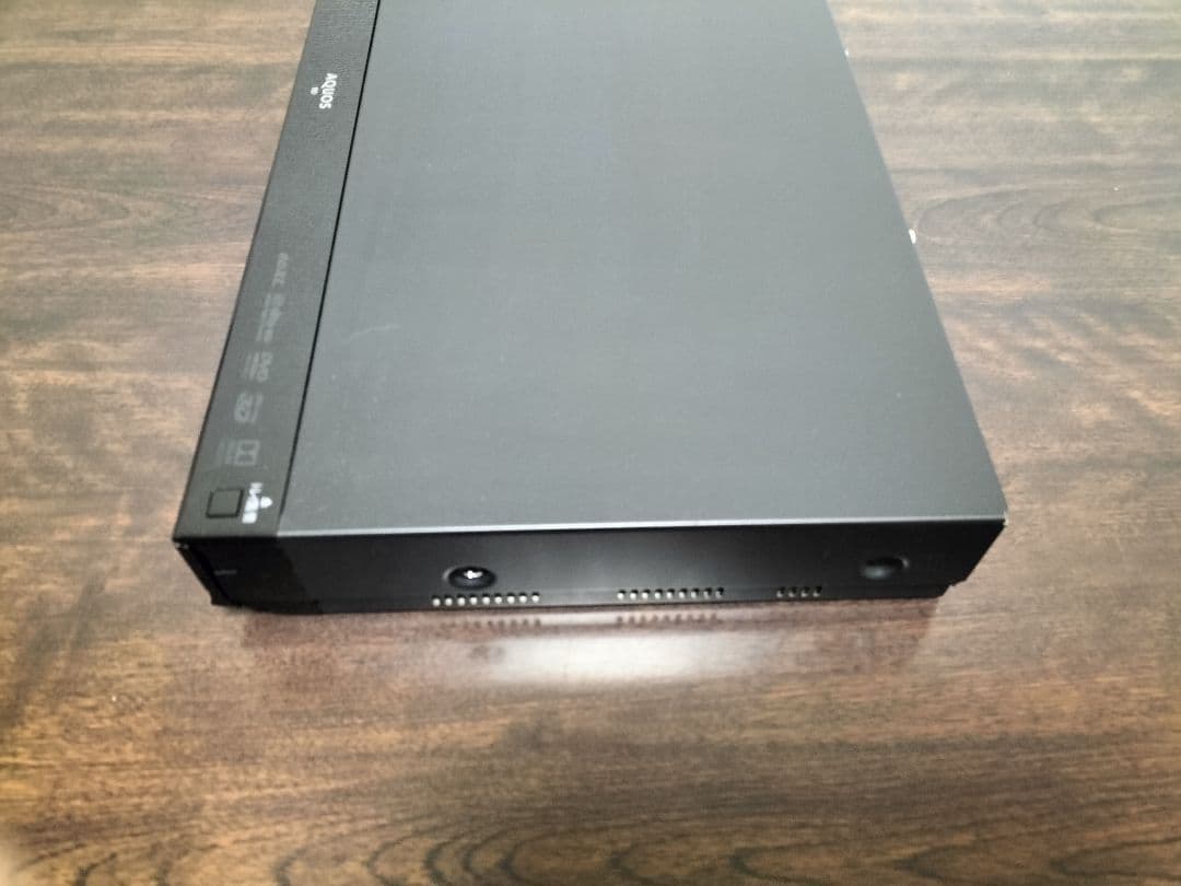 SHARP　BD-W580　シャープ ブルーレイレコーダー　2番組同時録画