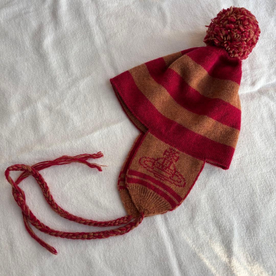 美品　ヴィヴィアンウェストウッド正規品　耳当て付きニット帽　ポンポン