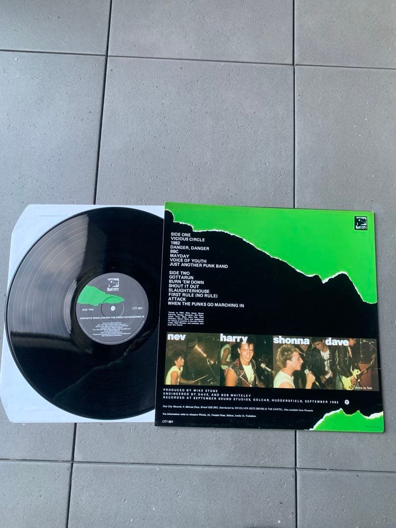 Abrasive Wheels – When The Punks…