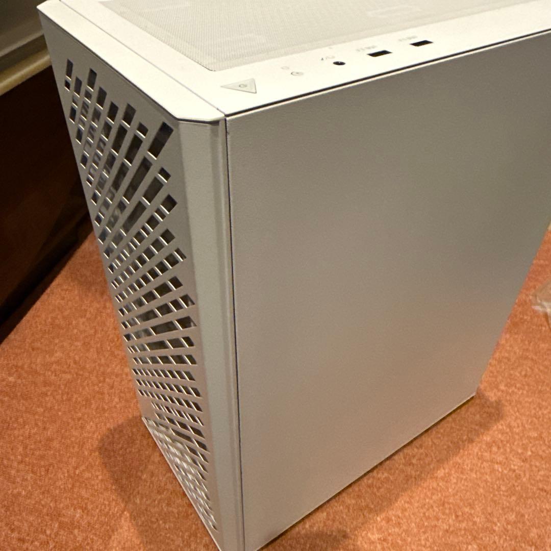 古いpc ケースはほぼ新品　core i7 ジャンク扱いで