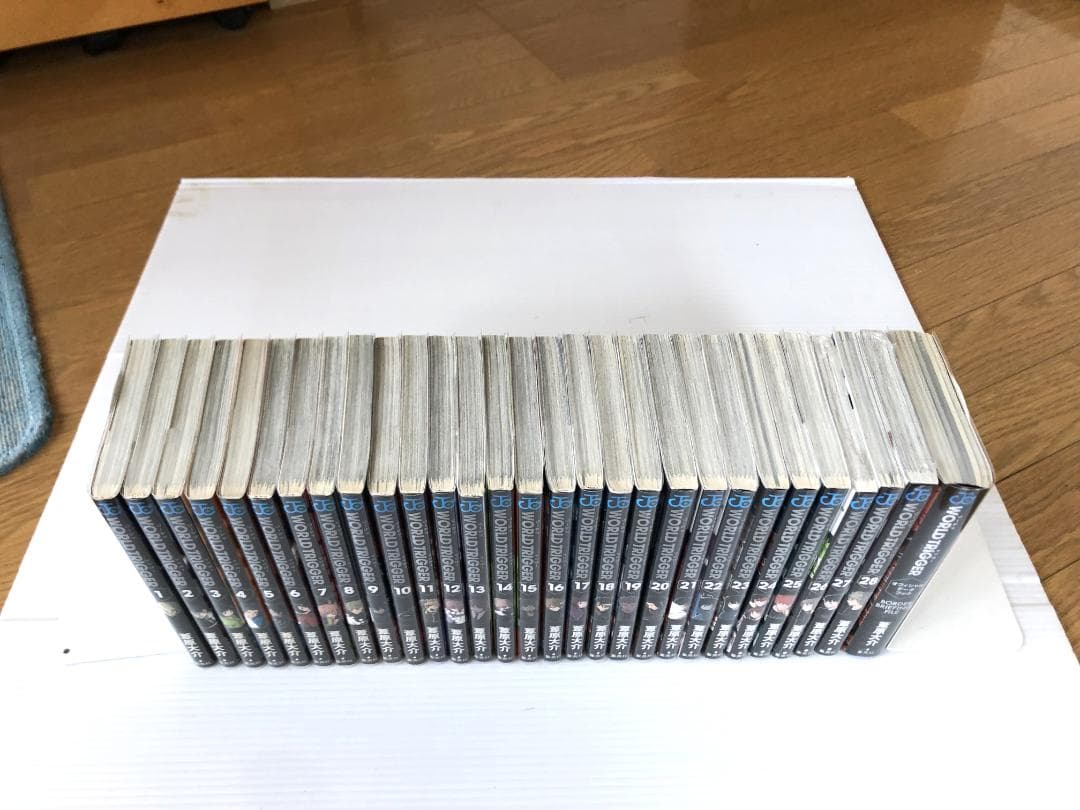 美品　ワールドトリガー　全巻　初版　帯　冊子　特典　ポスト　カード　イラスト