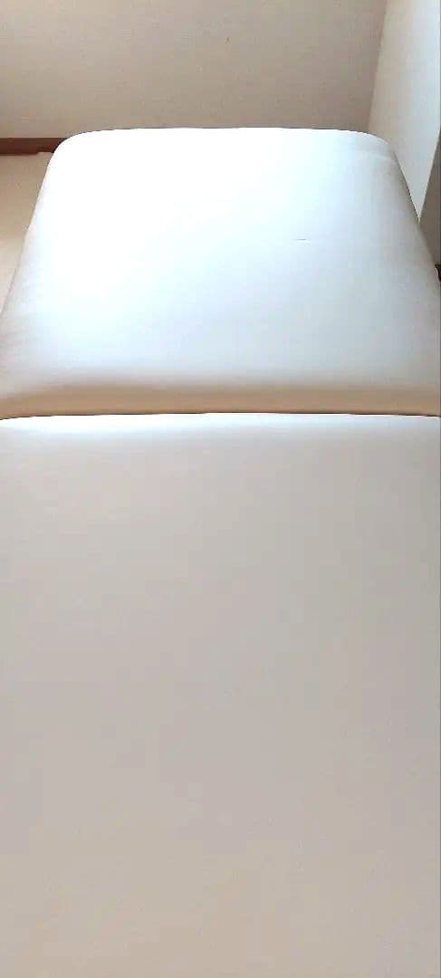 マッサージ、リラクゼーション整体用ベッド　アースライト