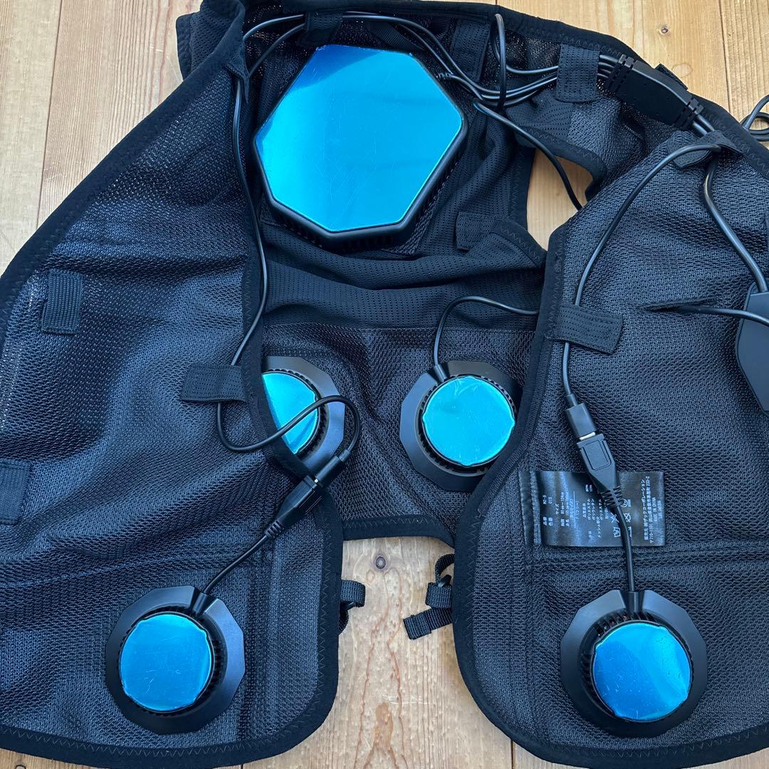 WindCore PRO model 冷暖房ベスト　夏冬