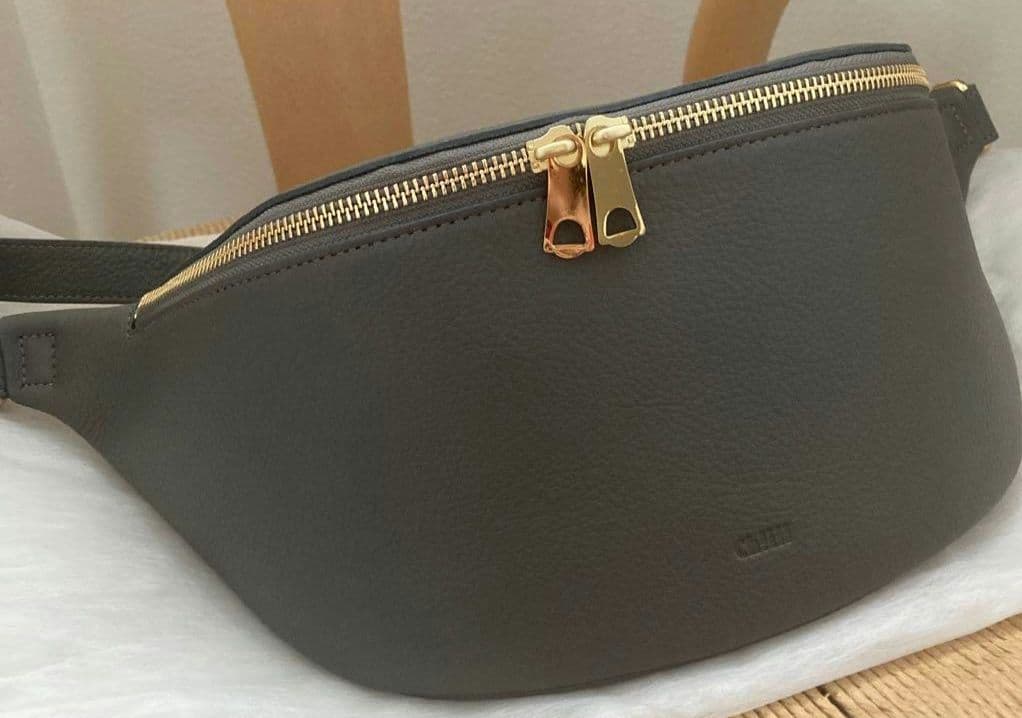 chiiiibag ウエストバッグ　グレー