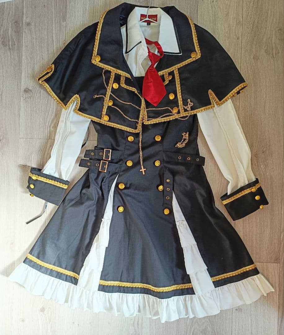 【極美品】BODY LINE ロリィタ 2点セット（ミリタリー＆花柄クラシック）