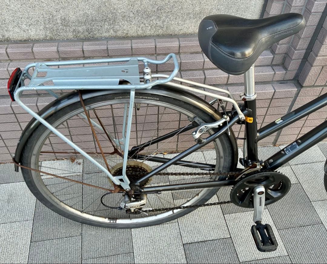 トレック　Trek Allant. クロスバイク　24段　東京