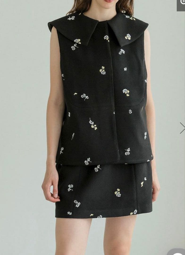 ⭐️新品、タグ付　DONOBAN フローレット　スカート　ブラック