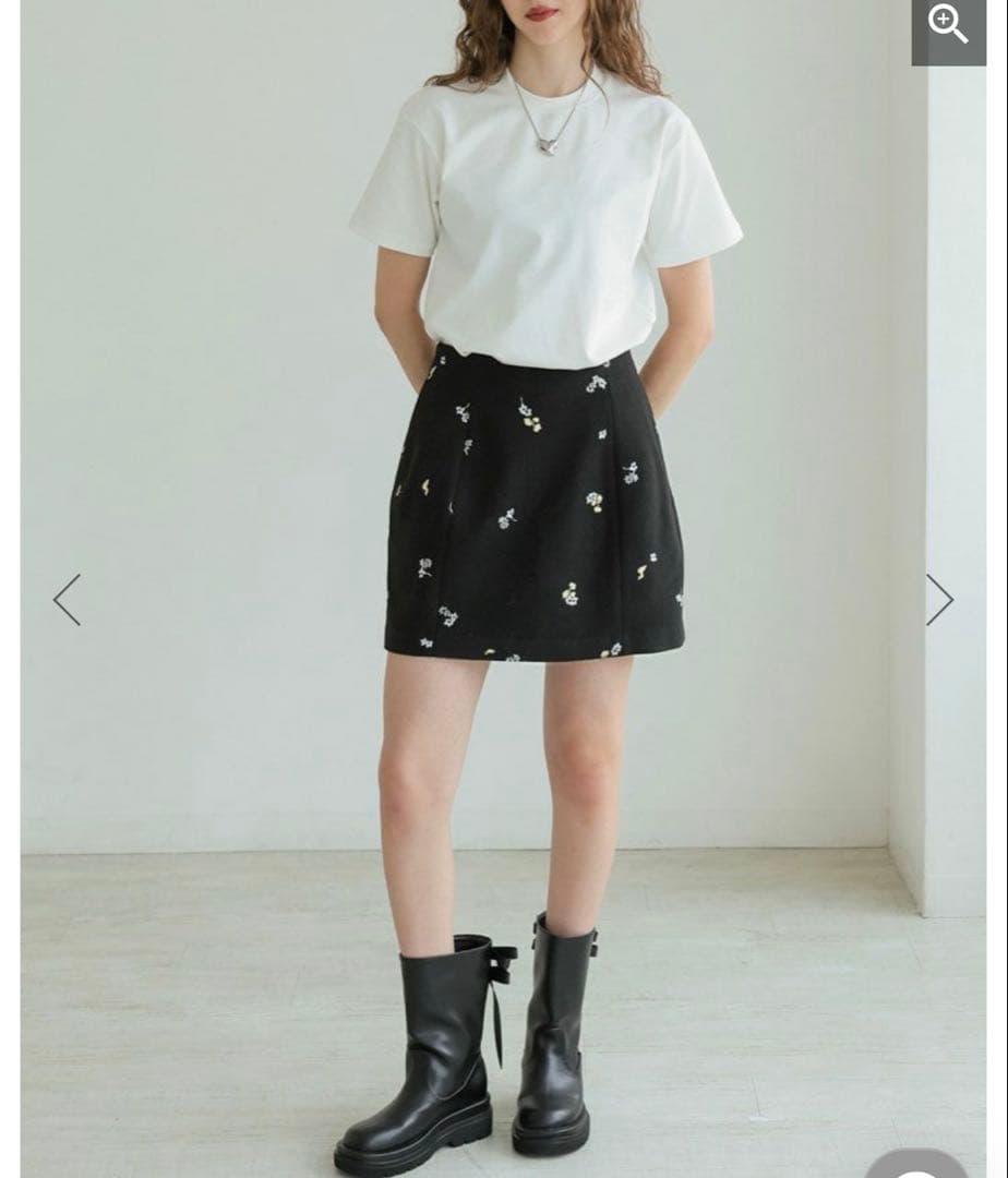 ⭐️新品、タグ付　DONOBAN フローレット　スカート　ブラック