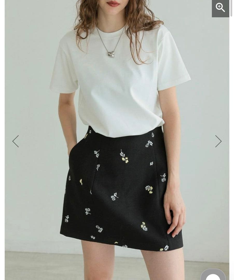 ⭐️新品、タグ付　DONOBAN フローレット　スカート　ブラック